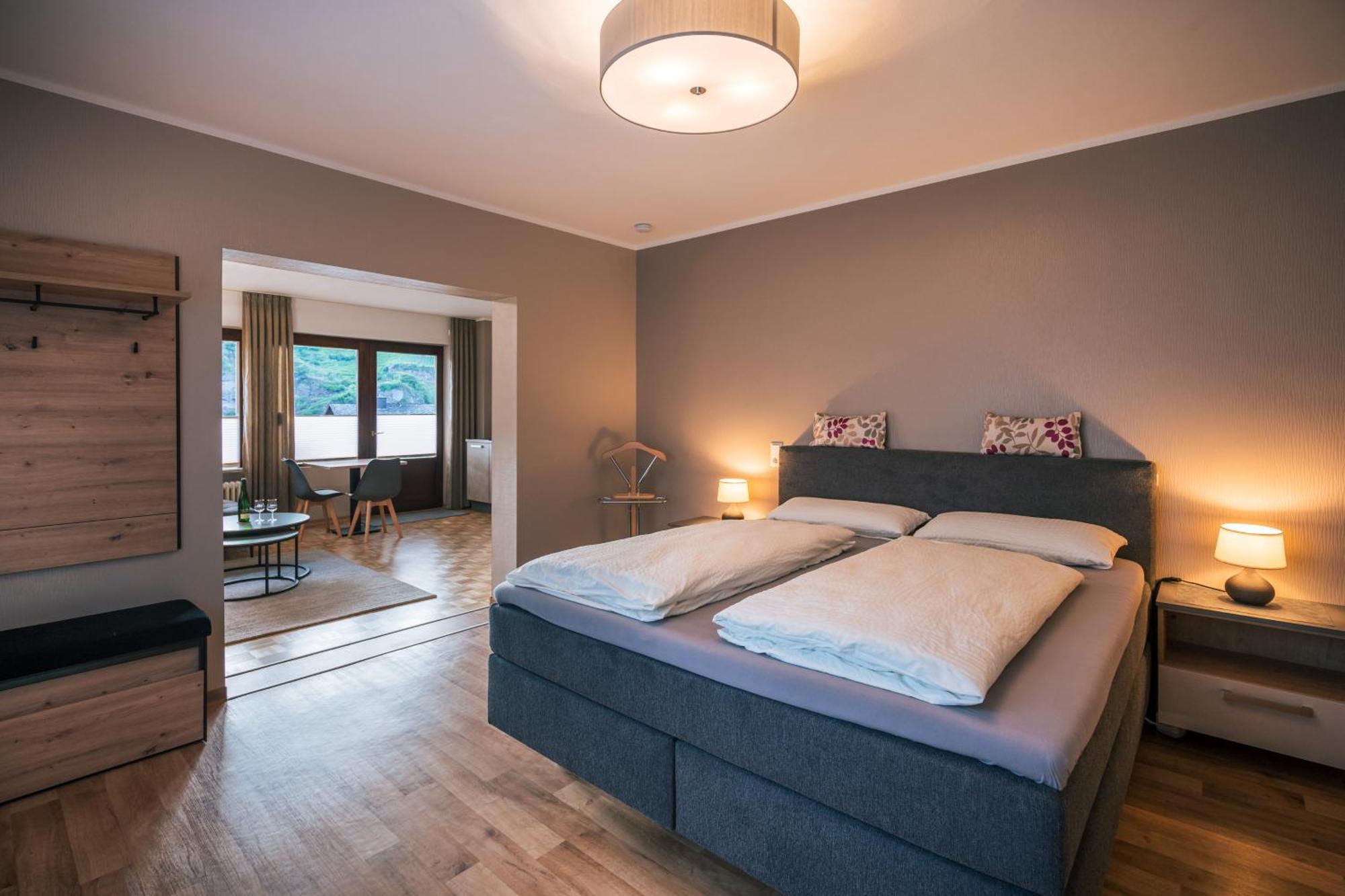 Bed and Breakfast Ferienweingut Hirschen Schulstrasse Burg  Exteriér fotografie